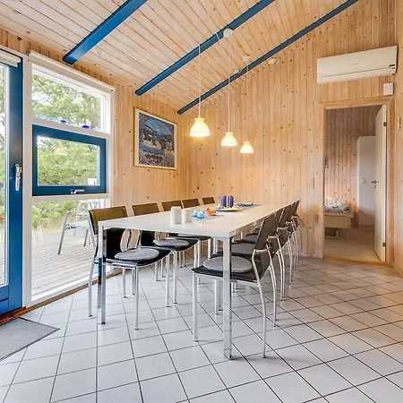 Semesterbostad Three-bedroom Holiday In *